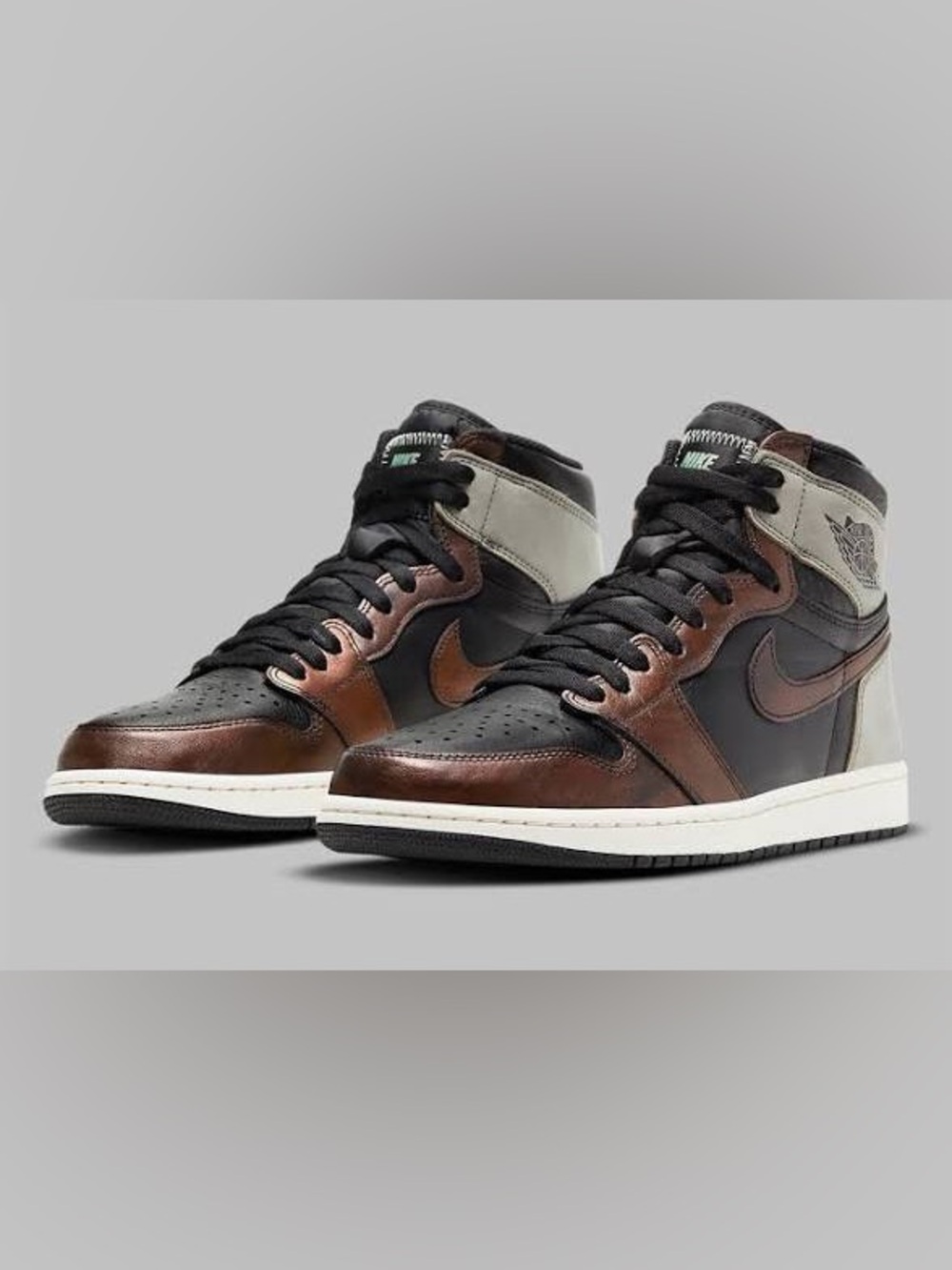 Jordan 1 Retro High
Light Army Rust Shadow Patina